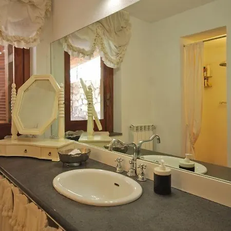 Sleeps 11 Pool Air Con Wifi Maratea