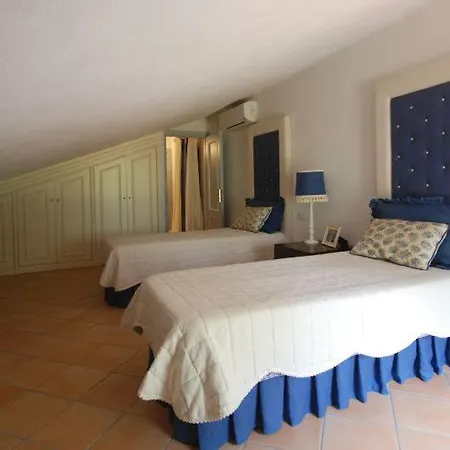 Sleeps 11 Pool Air Con Wifi Maratea